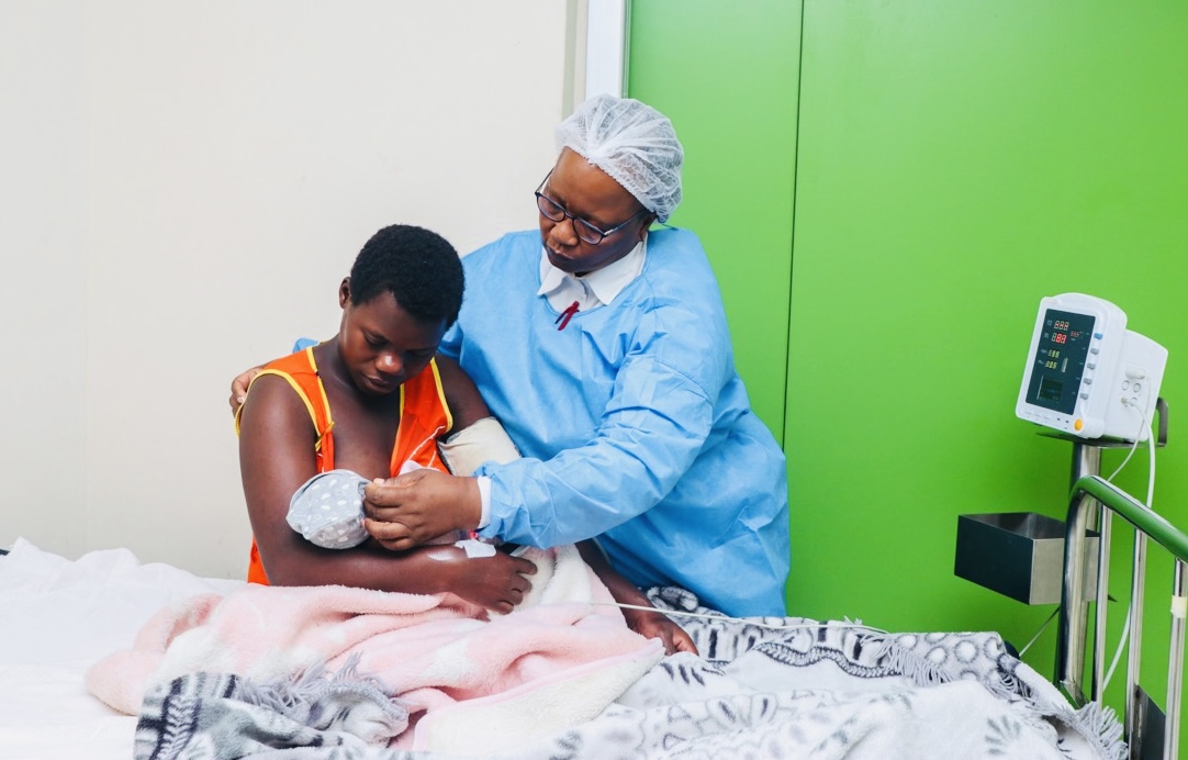 BREAKING NEWS:Pregnant women grounded in eSwatini as Government closes biggest Mbabane Hospital amid health crisis, Spokesperson cites shortage of electricity supply as reason to shutdown health facility.