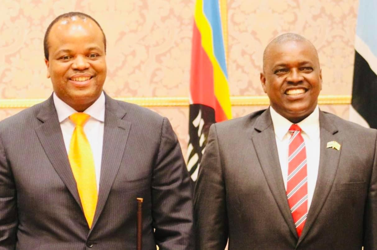 Botswana President Mokgweetsi Masisi concedes defeat, to leave office after his ruling Botswana Democratic Party(BDP) lost elections.