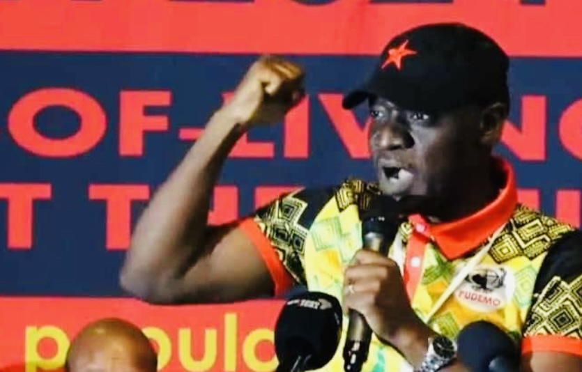 Human rights defender Velaphi Mamba calls for massive support for junior police officers in their demand for a salary increment, says Tinkhundla system oppressing everyone.