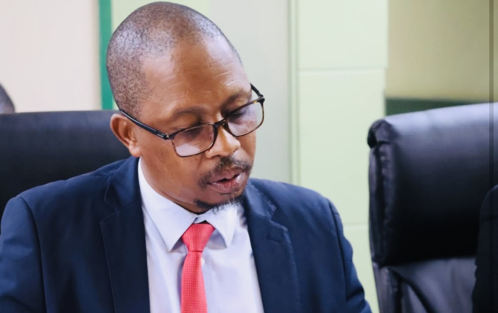 SNAT President says teachers organization will not withdraw from TUCOSWA after Gina sued Lot Vilakati R500,000.00, to use upcoming elections and lobby for new leadership in an effort to restore vibrancy of the federation.