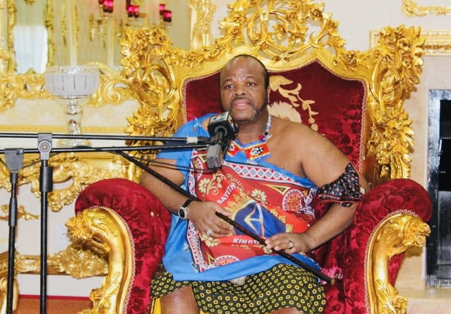 EDITORIAL ANALYSIS:How alleged corrupt thieves around King Mswati misled him to appoint Russell Dlamini as Prime Minister after the postponement of Sibaya due to heavy rains.