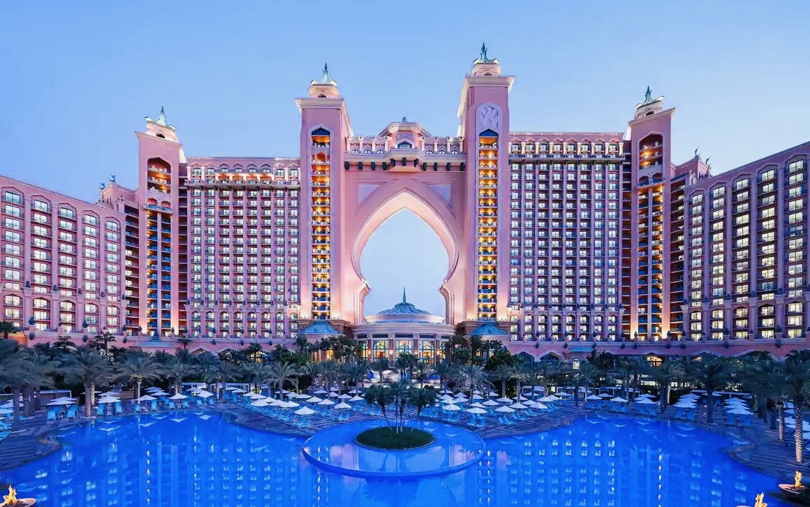EXPOSED:King Mswati and his delegation spending over R250million taxpayers money on accommodation and allowances amid shortage of drugs in public hospitals, Dubai Atlantis one of the most expensive Hotels.
