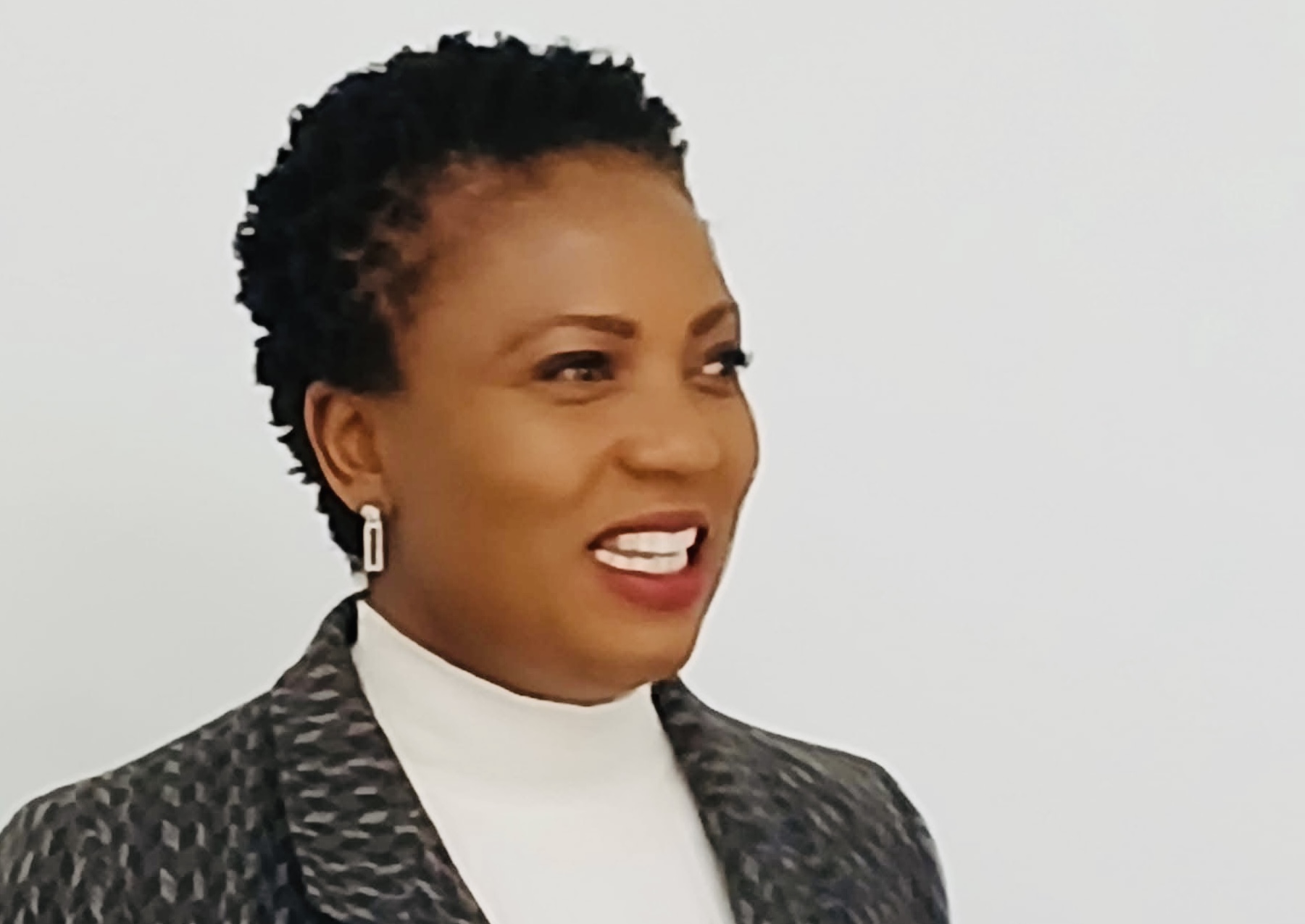 EXPOSED:Education Under Secretary, Minister Owen Nxumalo in over R20million taxpayers money ‘suspicious’ transactions, emails expose secret re-allocation for looting as schools struggle without resources.