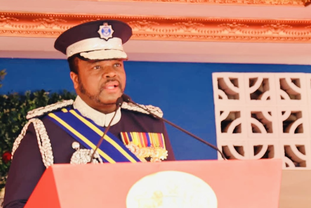 OPINION:King Mswati not involved in stealing of millions for junior police officers salary increment,there’s sufficient evidence it was looted by the Executive Command and the corrupt thieves must account.