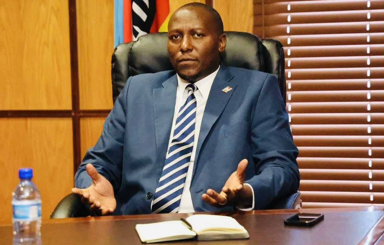 OPINION:Why Prime Minister Russell Mmiso Dlamini always clash with almost all intelligent Cabinet Ministers but worshipped by fools?.