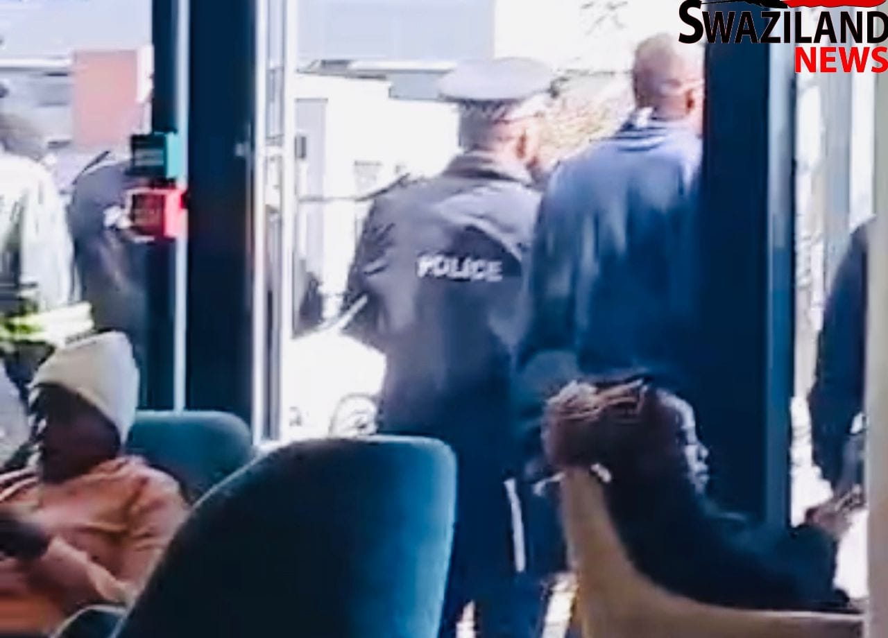 BREAKING NEWS:National Commissioner stops police salary increment meeting with Public Service Ministry saying he doesn’t want Union’s Secretary General Sergeant Dumsile Khumalo, junior officers angry amid plot to sideline them again.